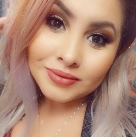 Meet your Posher, Samantha - Picture 1 of 1